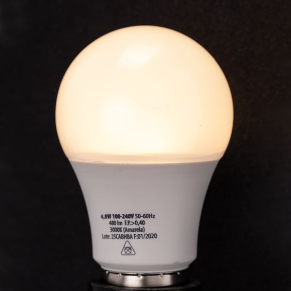 Lampada-48W-3.000K-Amarela--2---Led-bulbo